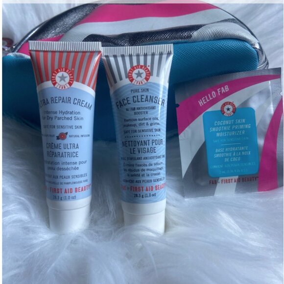 First Aid Beauty Bundle; Makeup Bag, Ultra Repair Cream & Face Cleanser - Picture 2 of 4